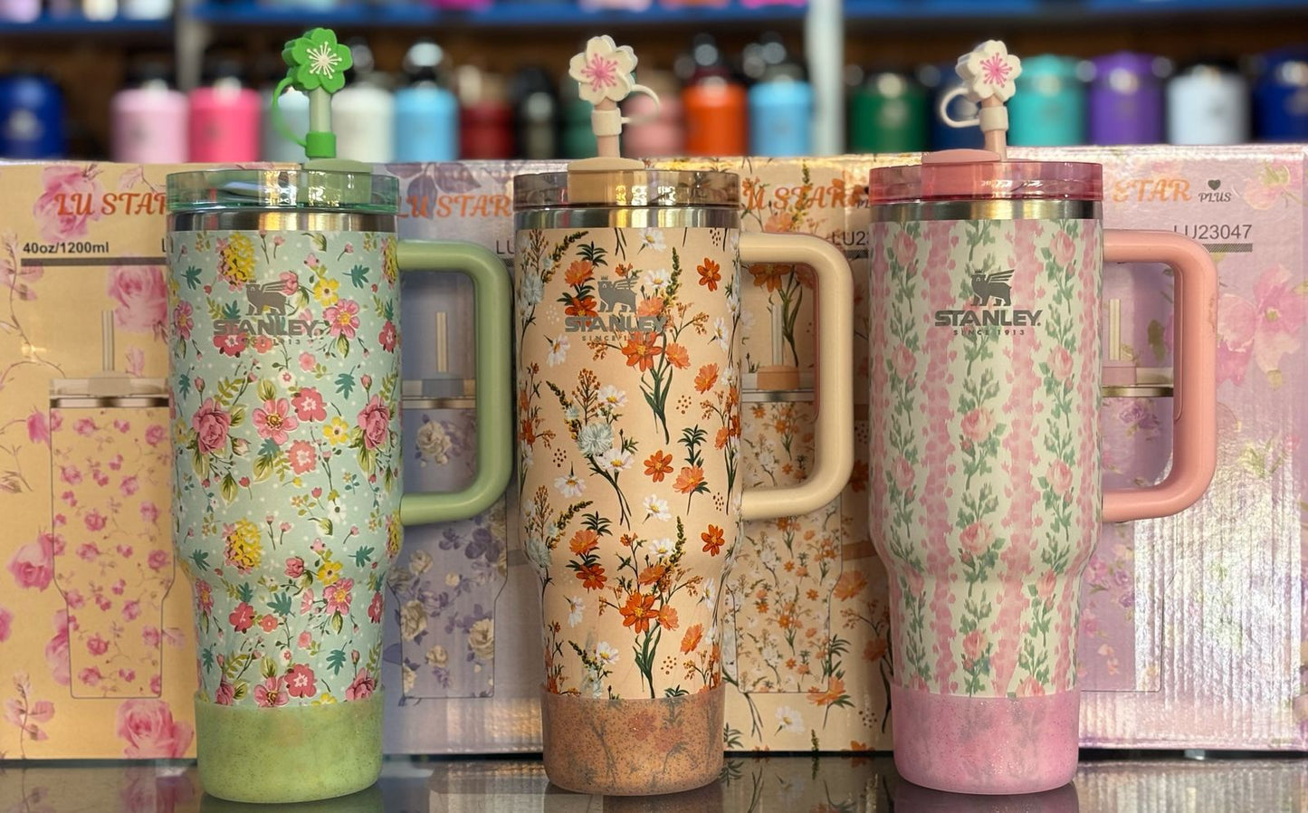 Hidrátate con estilo con el Quencher Floreado 1200 ml
